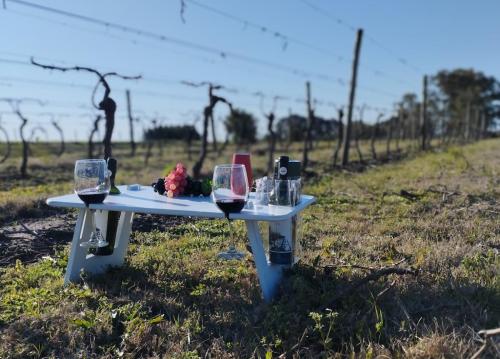 Mesa Holi Table cuatro copas y frappera